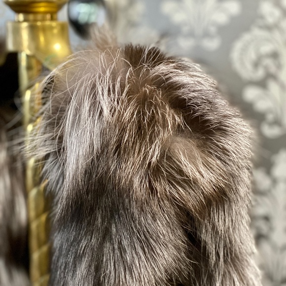 New Real Fox Fur Vest with Pockets! - Picture 6 of 12